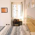La Casa Del Nespolo, 2 Terrazzi E 2 Bagni In Centro * Neapel