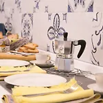 La Casa Del Nespolo, 2 Terrazzi E 2 Bagni In Centro Lägenhet *