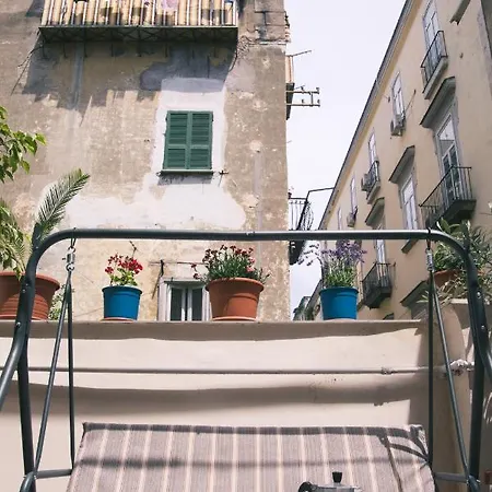 La Casa Del Nespolo, 2 Terrazzi E 2 Bagni In Centro Apartman