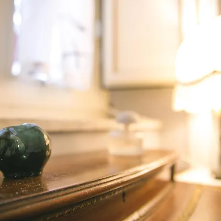 La Casa Del Nespolo, 2 Terrazzi E 2 Bagni In Centro *