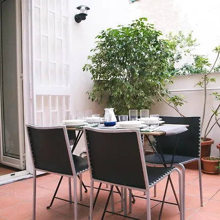 La Casa Del Nespolo, 2 Terrazzi E 2 Bagni In Centro *