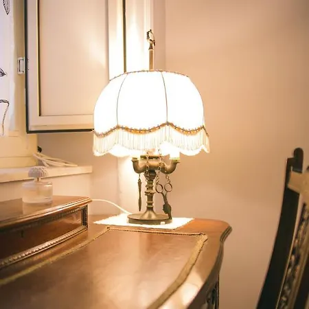 Lägenhet La Casa Del Nespolo, 2 Terrazzi E 2 Bagni In Centro *