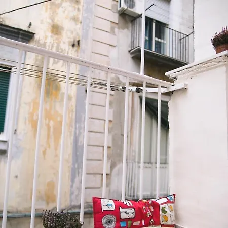 La Casa Del Nespolo, 2 Terrazzi E 2 Bagni In Centro * Nápoly