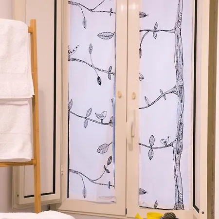 La Casa Del Nespolo, 2 Terrazzi E 2 Bagni In Centro * Neapel