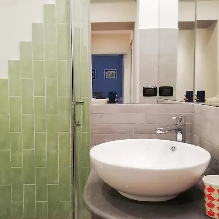 La Casa Del Nespolo, 2 Terrazzi E 2 Bagni In Centro Apartman Nápoly