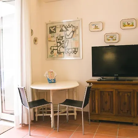 La Casa Del Nespolo, 2 Terrazzi E 2 Bagni In Centro * Nápoly